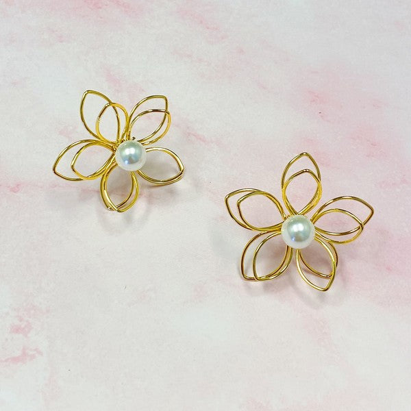 Flower Art With Pearl Stud Earrings