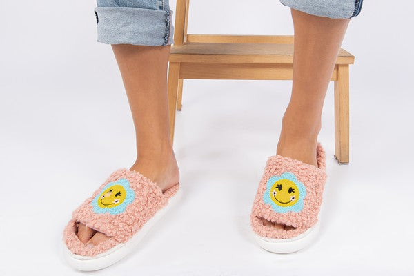 HappyDays - Women's Slide on Slippers