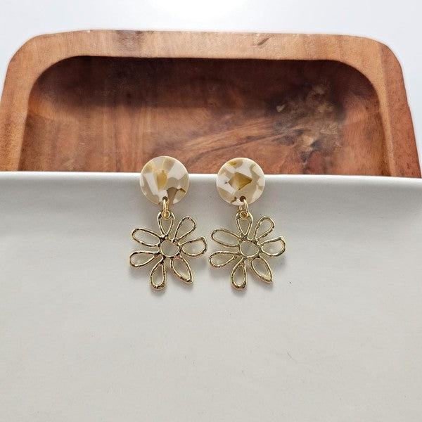 Lily Earrings - Daffodil