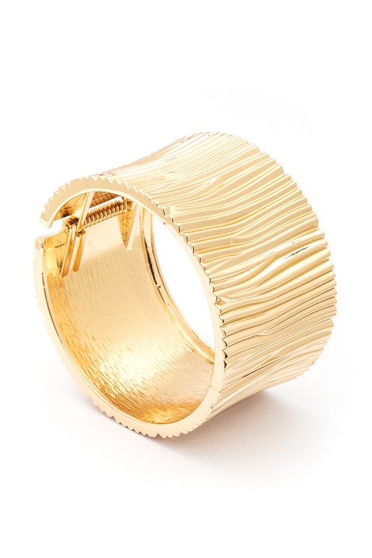 Oversize Texture Statement Bangle